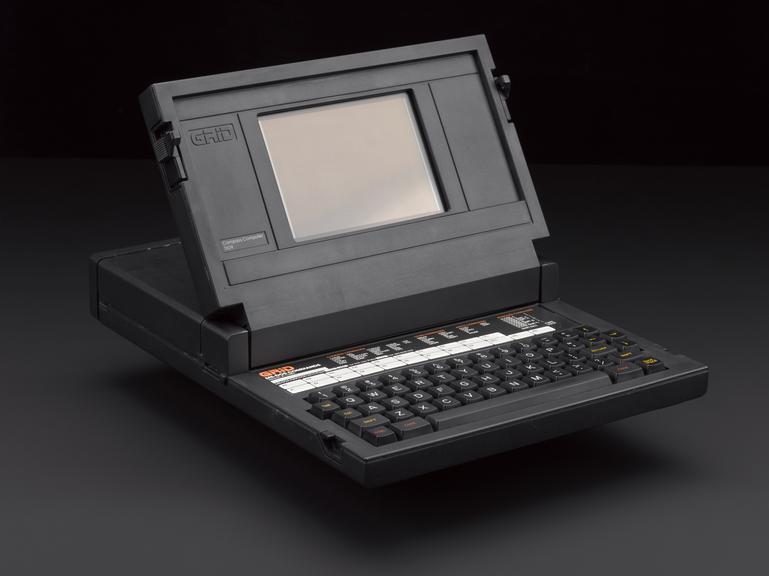 За замовленням   NASA   компанією Grid Systems - ноутбук Grid Compass, який використовувався в космічній програмі