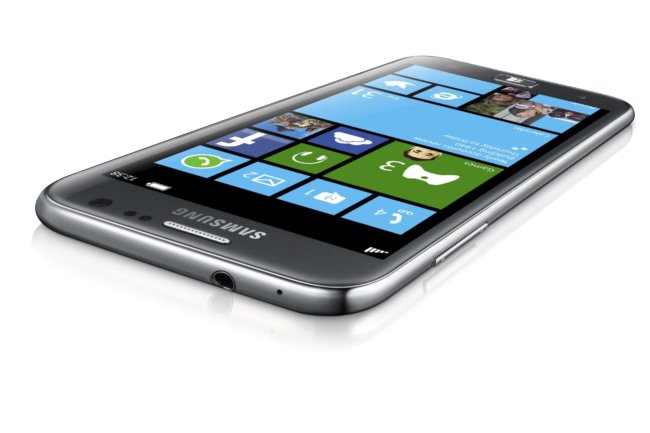 Бажаючи зменшити залежність від Android,   Samsung розглядає   можливість випуску недорогих телефонів на базі   Windows 8